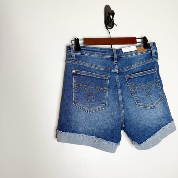 Judy Blue High Waist Distressed Red Bandana Denim Jean Shorts Women’s Large NWT - Picture 5 of 8